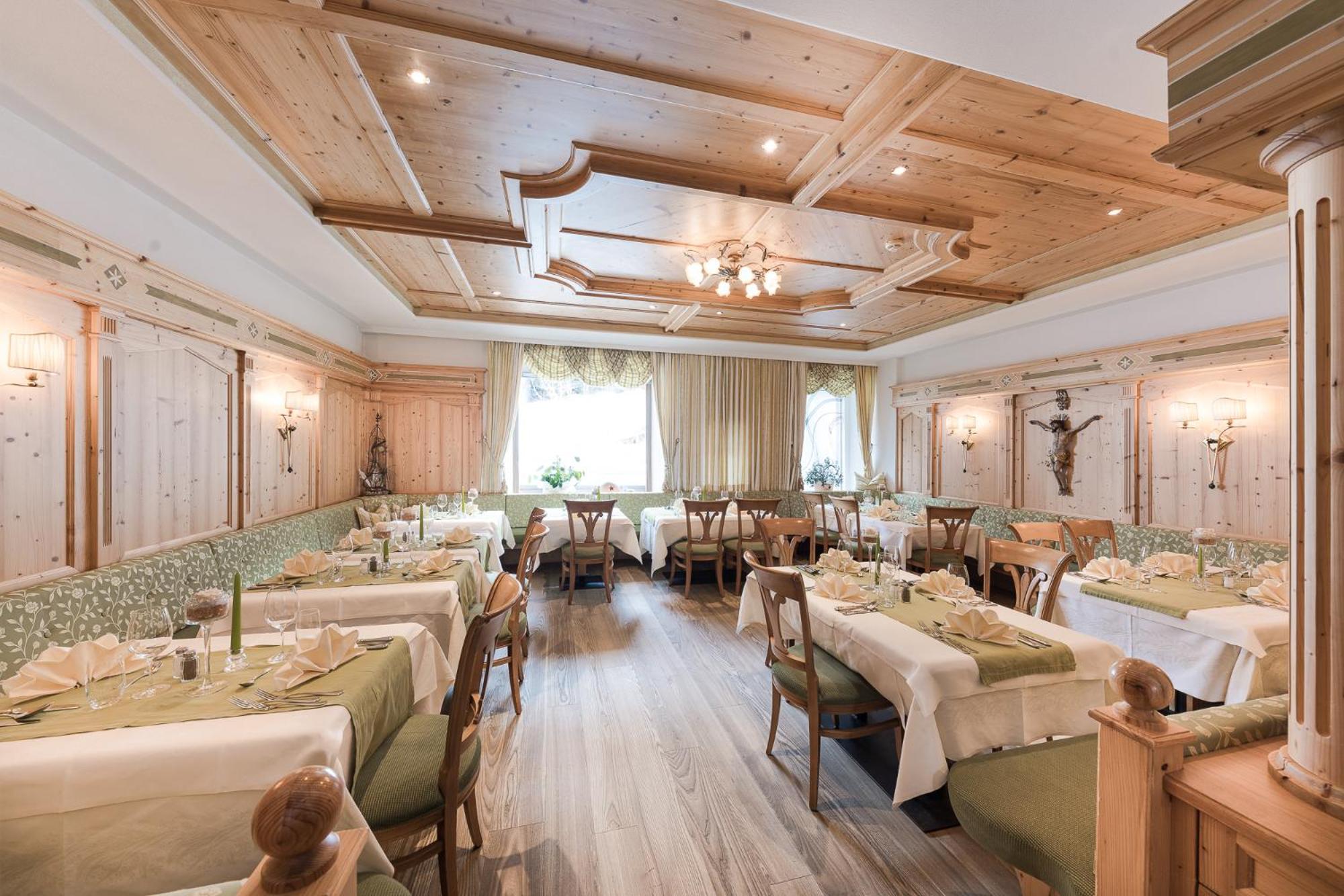 Hotel Sonklarhof Ридана Екстериор снимка